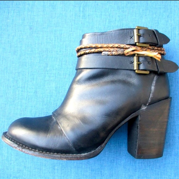 Freebird by Steven boots. Size 9 - Picture 1 of 8